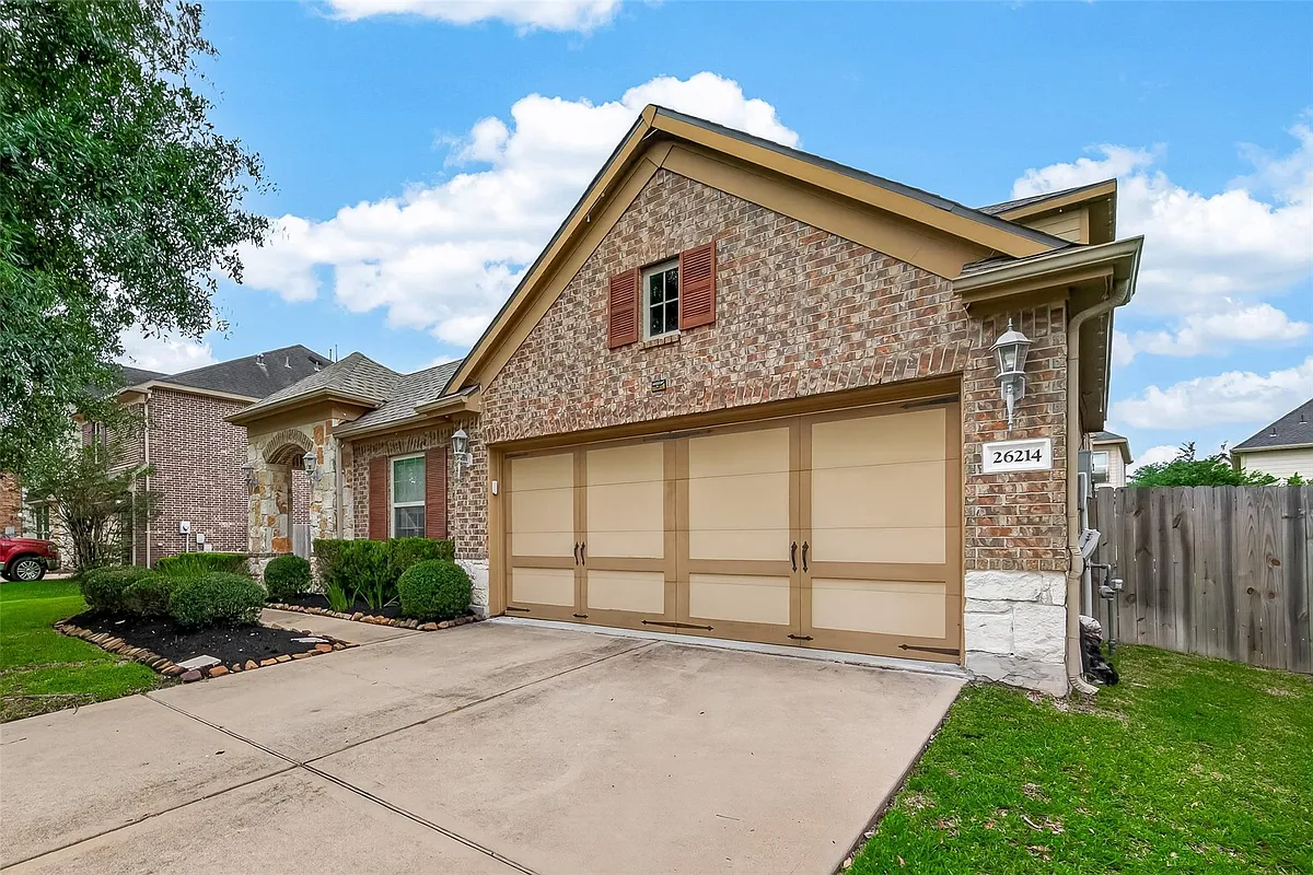 Building Photo - 26214 Grace Hills Ln