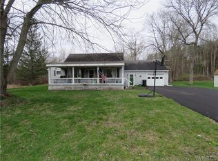 8752 Donahue Rd, Batavia, NY 14020