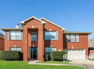 2512 Ranchview Dr, Grand Prairie, TX 75052