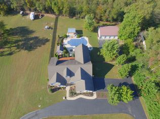 1255 Peach Basket Rd, Felton, DE 19943