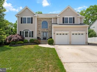480 Pirate Ln, Manahawkin, NJ 08050