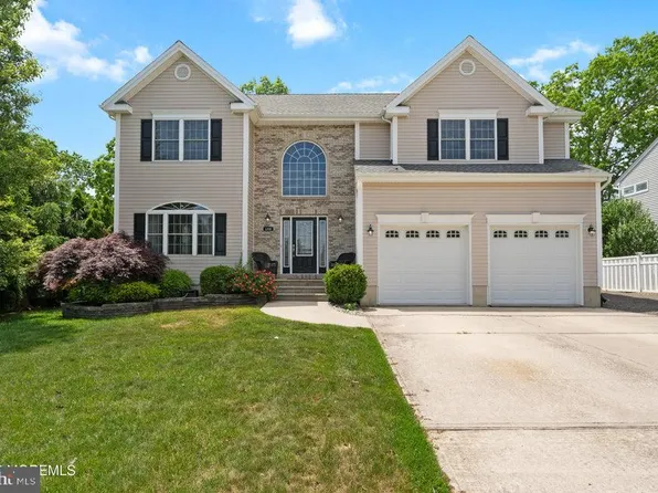 480 Pirate Ln, Manahawkin, NJ 08050
