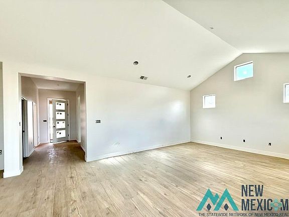 4th image of 2526 Segovia Ct
