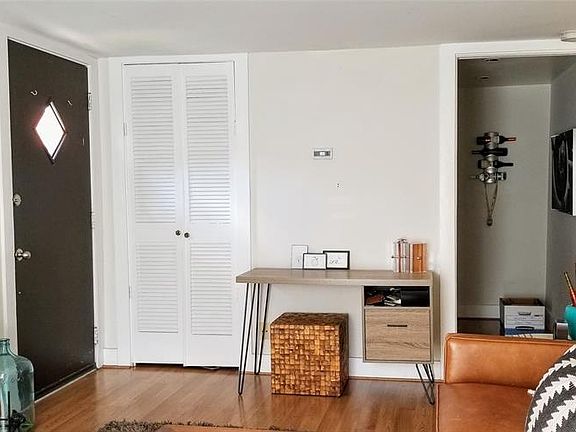 5th image of 4434 Westway Ave #B