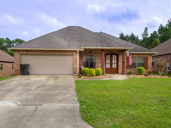 14 Chapel Ct, Hattiesburg, MS 39402