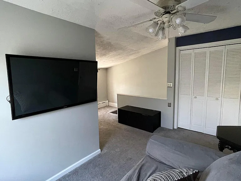 459 Delmar St — Photo 37