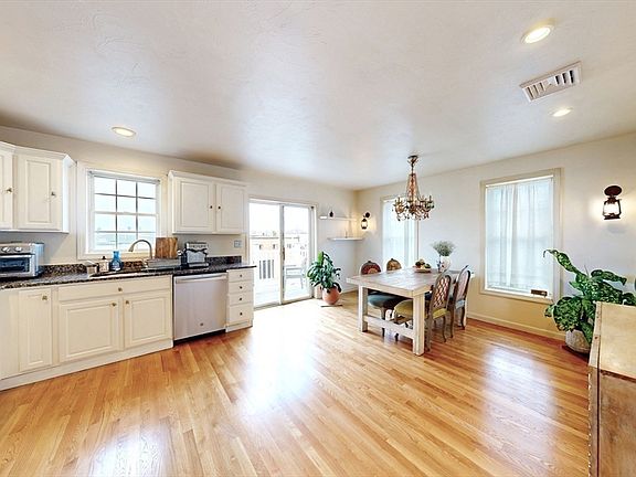 2nd image of 10 Saco St Unit 6