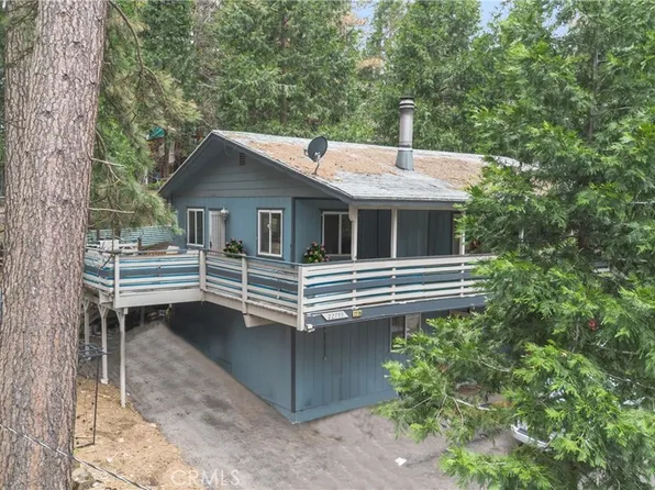 22795 Waters Dr, Crestline, CA 92325