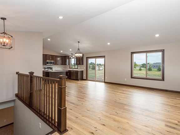 3rd image of 4825 Chainview Dr NW