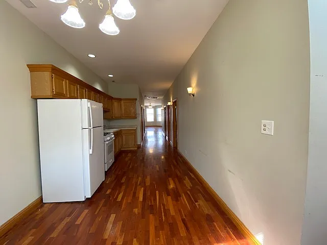 4219 S Union Ave — Photo 15