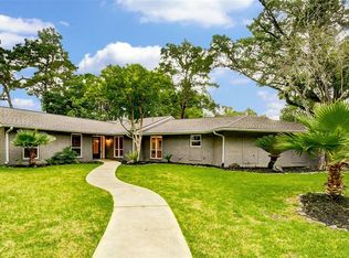 10002 Green Tree Rd, Houston, TX 77042