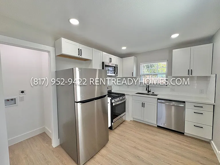 4009 Lamar St — Photo 9