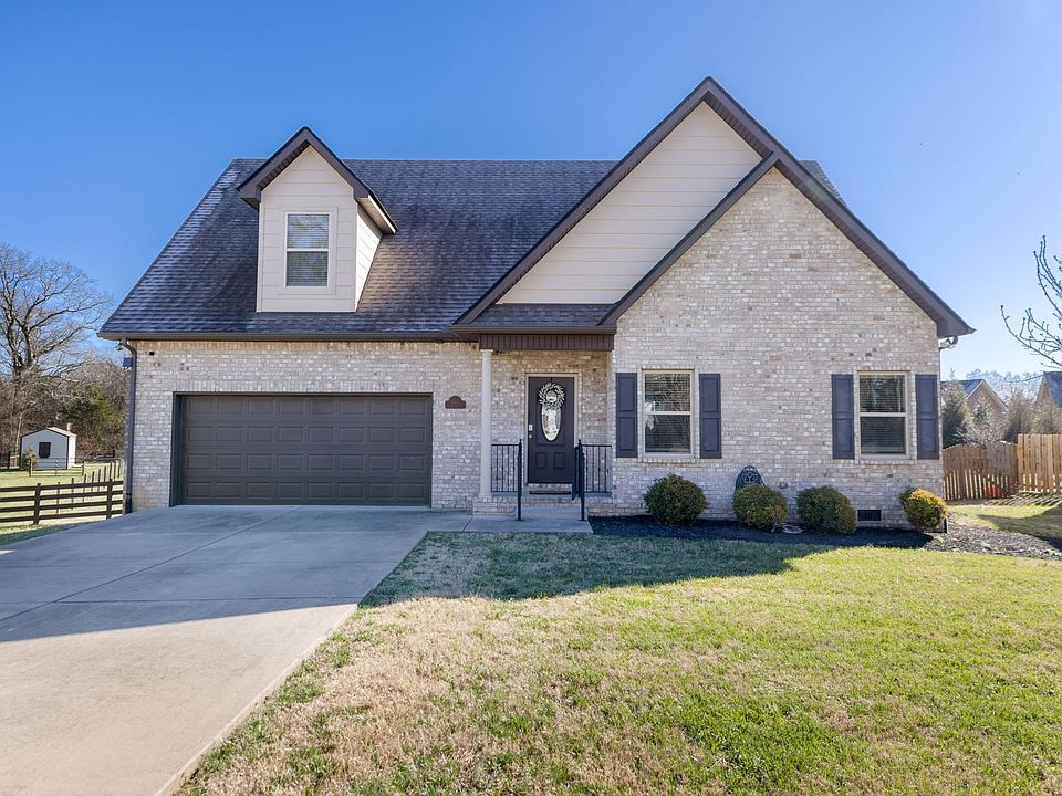 1st image of 600 Twin Oak Dr