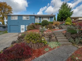 1732 S 234th St, Des Moines, WA 98198