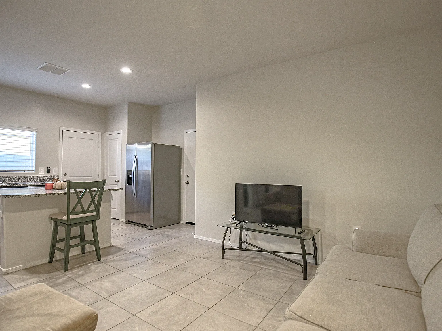 1 bed, 550 sqft, $1,265 — Photo 4