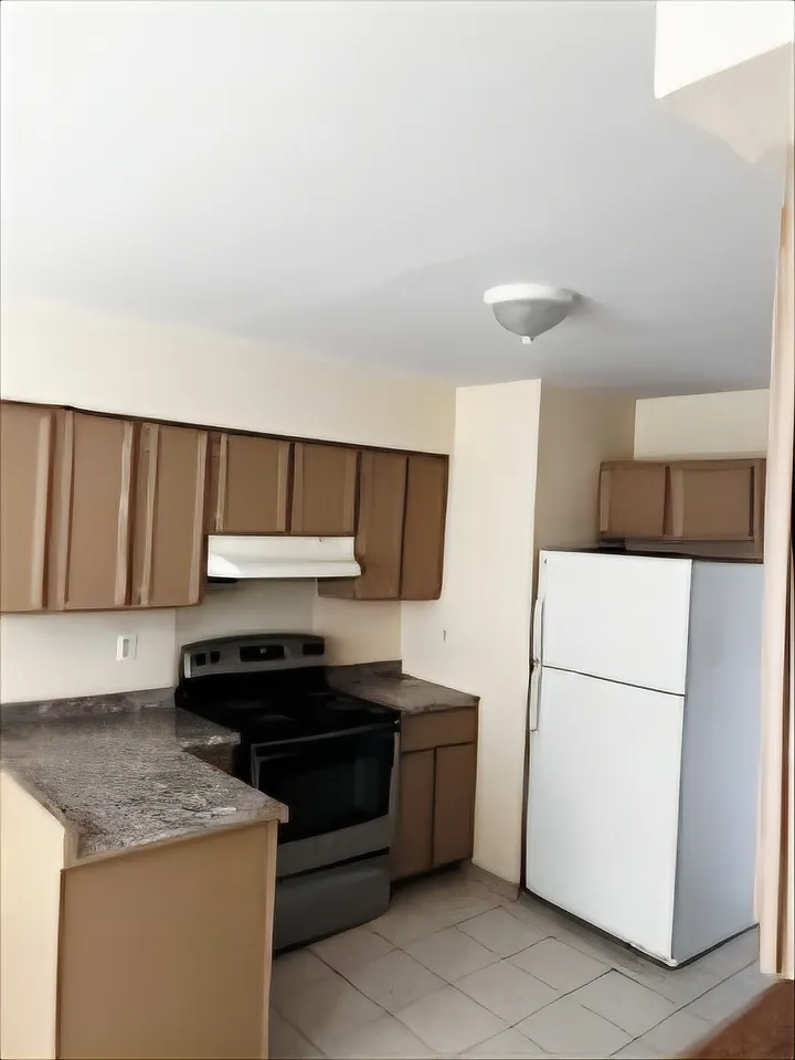 3 bed, 1399 sqft, $1,450 — Photo 4