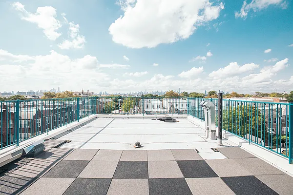 Rented by Nooklyn NYC LLC | media 31