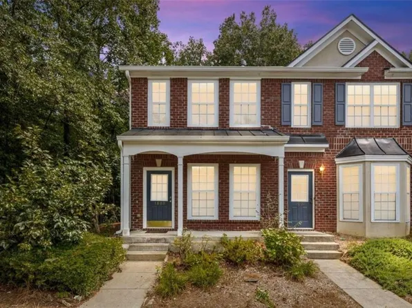 1609 Cove Creek Cir, Norcross, GA 30093