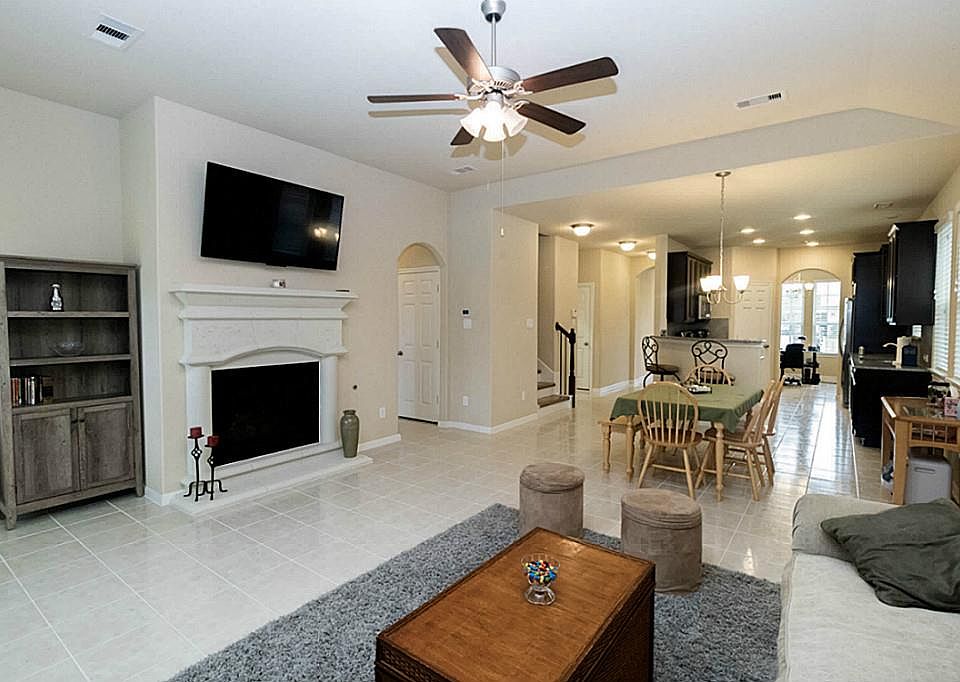 1st image of 4819 Loures Ln