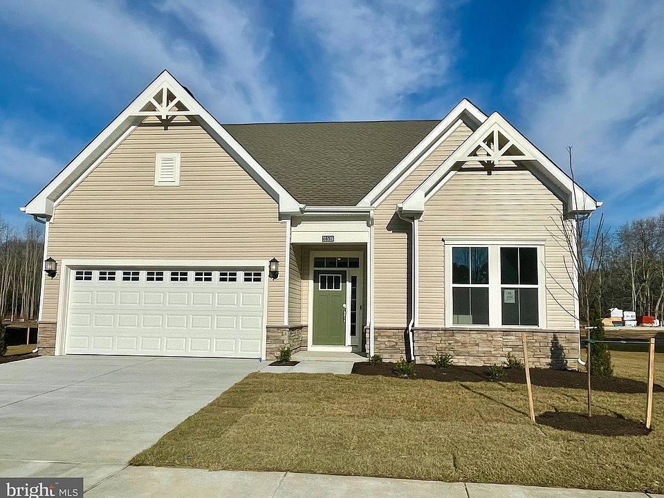 1st image of 31519 Deep Pond Ln