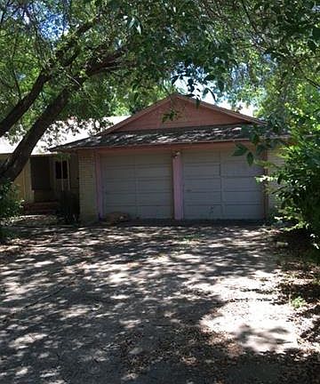 3rd image of 1450 Cove Dr