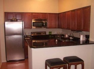 1130 Reserve Way APT 103, Naples, FL 34105