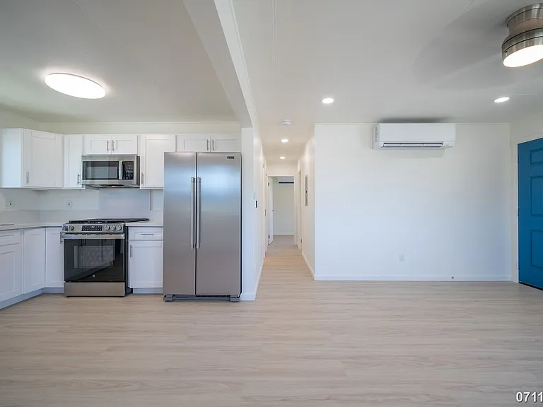 3484 Campbell Ave — Photo 6