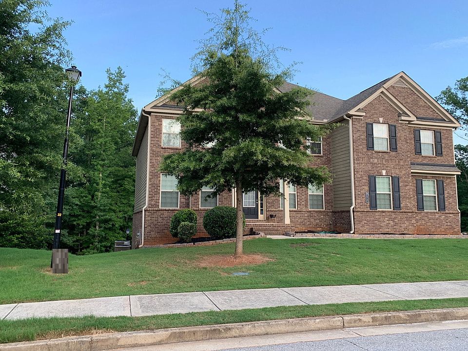 2nd image of 175 Piedmont Cir