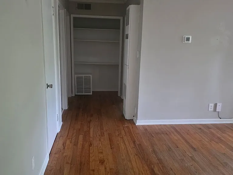 1617 Old Oxford Rd — Photo 6
