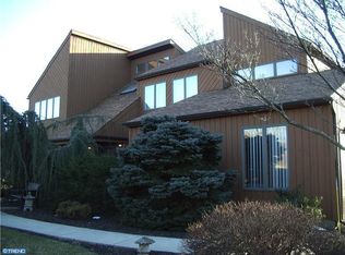 1306 Tanglewood Dr, North Wales, PA 19454