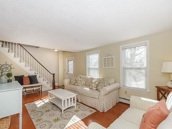 5th image of 28 Oakland St #1