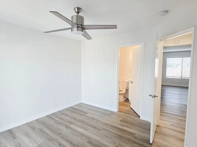 1065 Coronado Ave #203 — Photo 5