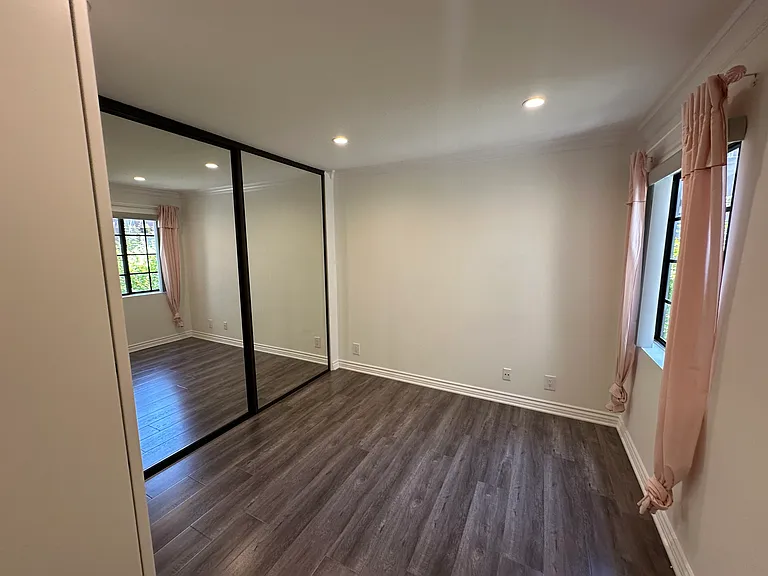 248 W Loraine St #201 — Photo 32