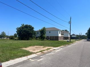 110 Wenmar Ave, Pass Christian, MS 39571