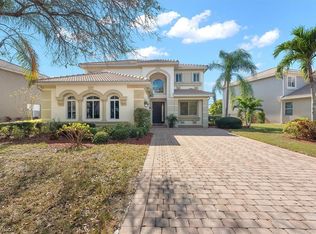 21810 Rainbow Lake Ct, Estero, FL 33928