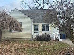 15552 Macarthur St, Redford, MI