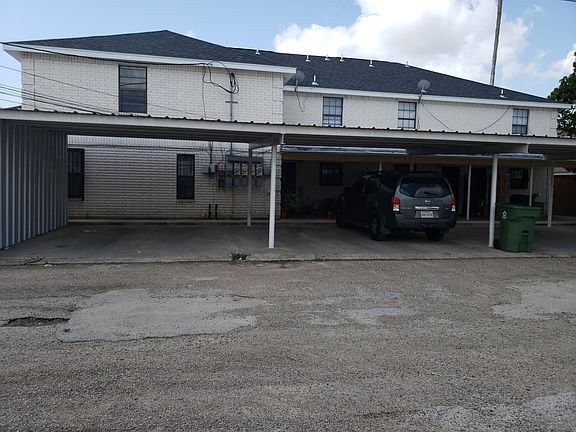 4th image of 1502 Westmont Dr