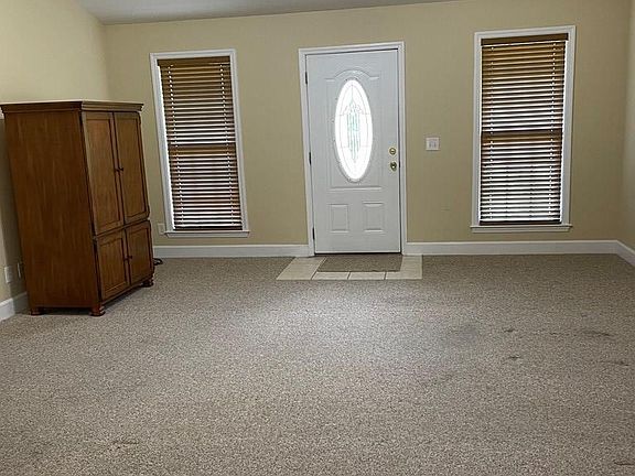 5th image of 311 N Railroad St