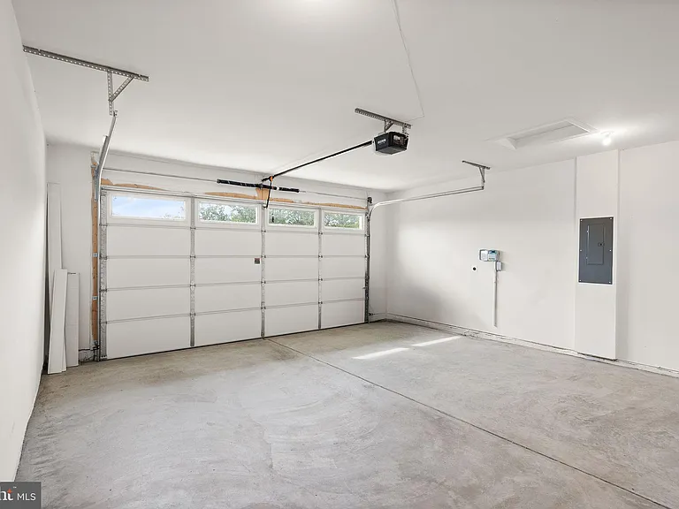 121 Cowbird St — Photo 46