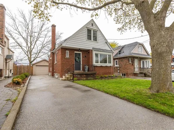 16 Millen Ave, Hamilton, ON L9A 2T4