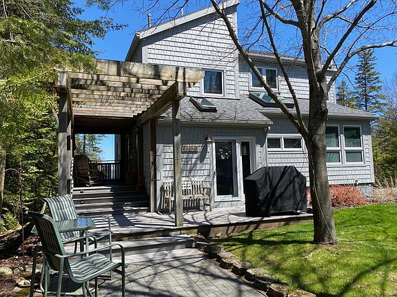 5th image of 5601 Bay Shore Dr