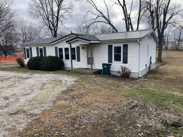 904 County Rd, Brunswick, MO 65236