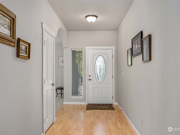 3rd image of 14001 172nd Street Ct E