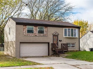 26 W Funderburg Rd, Fairborn, OH 45324