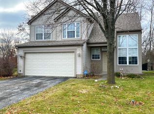 199 E Big Horn Dr, Hainesville, IL 60030