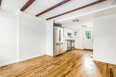 Rented by Dixon Advisory USA Inc.