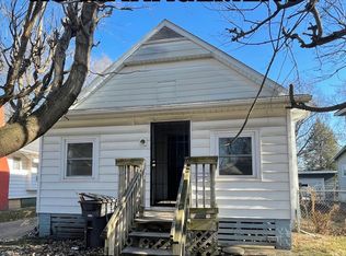 11 Cronkhite Ave, Danville, IL 61832