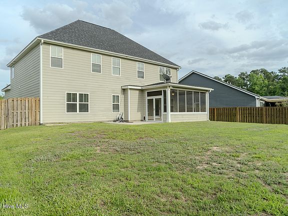 3rd image of 1572 Driftwood Lane