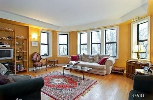 4th image of 2710 W Greenleaf Ave #B
