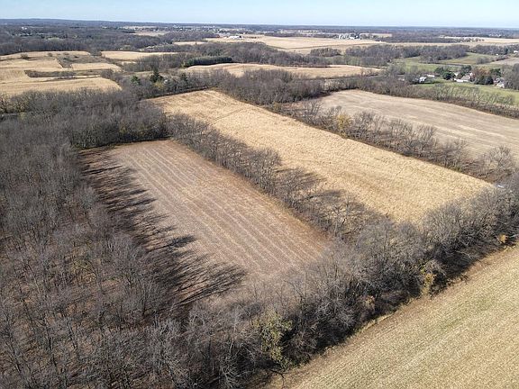 3rd image of 55824 County Line Rd